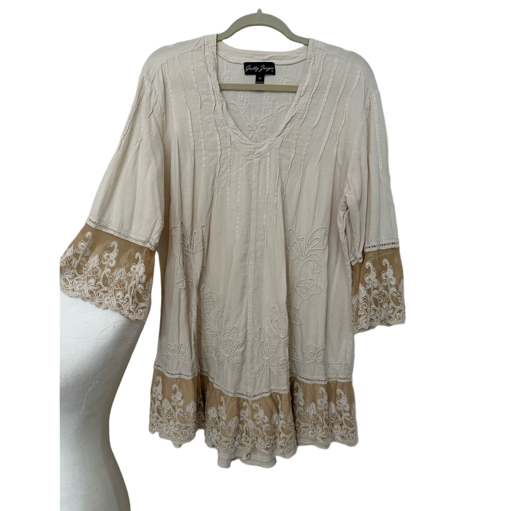 Gretty Zueger Cotton Cream and Beige Embroidered Tunic Top